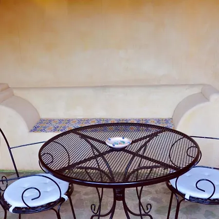 Holiday home Le Mannare Vacanze Di Metopa Srl Piano Conte