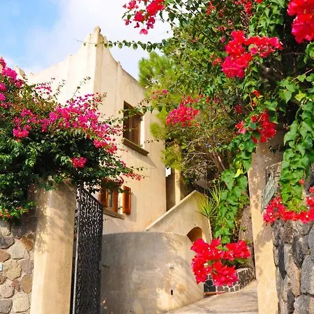 Le Mannare Vacanze Di Metopa Srl Holiday home *