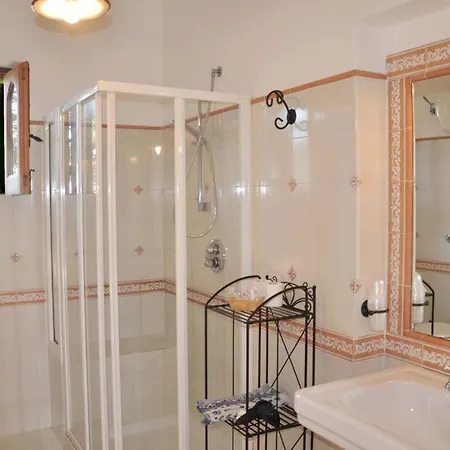 Le Mannare Vacanze Di Metopa Srl Holiday home Piano Conte