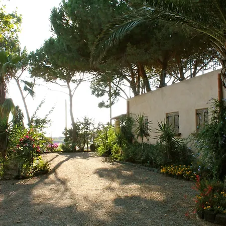 Le Mannare Vacanze Di Metopa Srl * Piano Conte