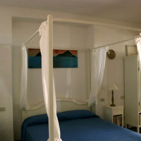 Le Mannare Vacanze Di Metopa Srl Holiday home *