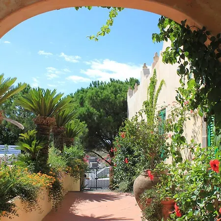 Le Mannare Vacanze Di Metopa Srl Сasa de vacaciones *